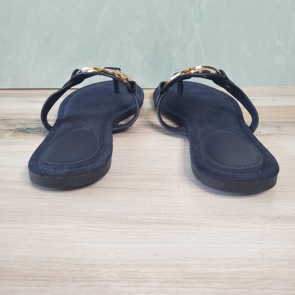 NEW Pierre Dumas Navy Suede Medallion Sand… - Picture 3 of 7